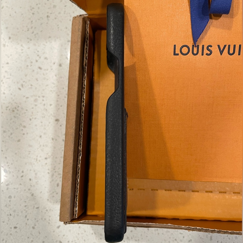 Authentic Louis Vuitton Bumper Pallas iPhone 12 & 13 Pro Max Wallet Case - Picture 4 of 10